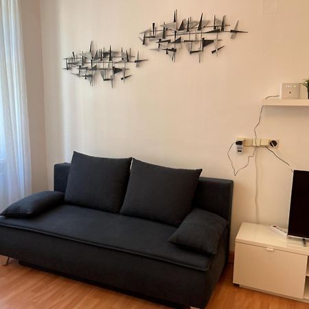 Cozy Two-Bedroom Apartment Near Metro 维也纳 外观 照片